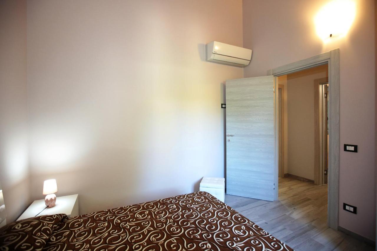 Re Sole La Dependance - Casa Vacanza V E N E R E อาโวลา ภายนอก รูปภาพ